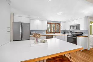 14 Londonderry Rd, Windham, NH 03087 - Photo 10