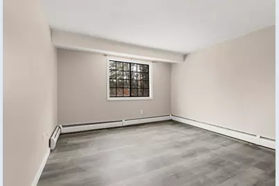 80R English Village Road #302, Manchester, NH 03102 - Photo 12