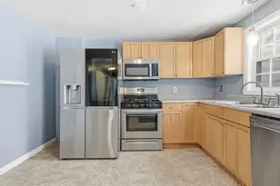 8 Rayes Dr, Hudson, NH 03051 - Photo 6