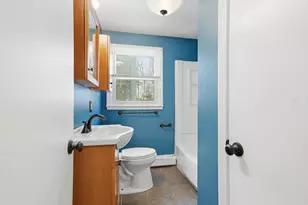 8 Rayes Dr, Hudson, NH 03051 - Photo 12