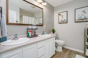 41 Shadowbrook Dr, Hudson, NH 03051 - Photo 24