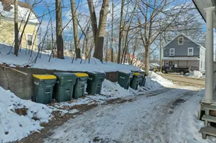 82-84 Sheridan St, Laconia, NH 03246 - Photo 10