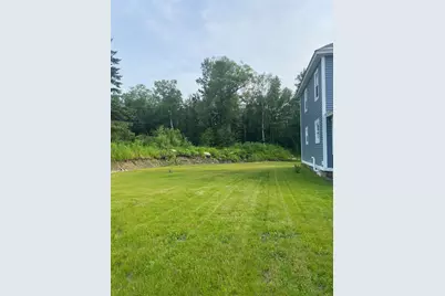 106 Pershing Avenue, Berlin, NH 03570 - Photo 4