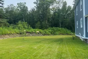 106 Pershing Ave, Berlin, NH 03570 - Photo 4