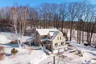 30A Ledgewood Dr, Goffstown, NH 03045 - Photo 2