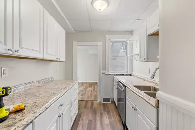 344 Maple Street, Manchester, NH 03103 - Photo 8