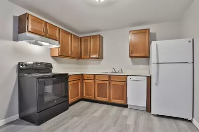 12 East Side Drive #13, Concord, NH 03301 - Photo 4