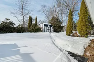 166 Holman St, Laconia, NH 03246 - Photo 38