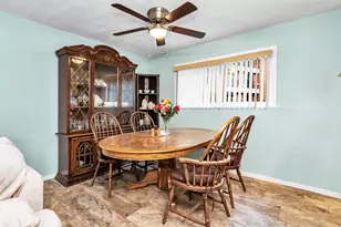 213 Abbott Farm Ln, Hudson, NH 03051 - Photo 8