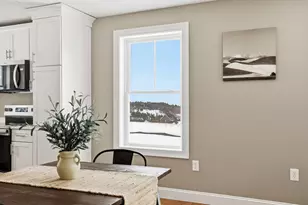 35 Eisenhower Dr, Rochester, NH 03867 - Photo 6