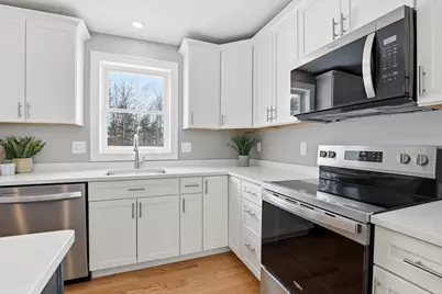 35 Eisenhower Drive, Rochester, NH 03867 - Photo 10