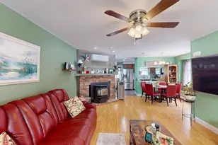 16 Chestnut Cir, Merrimack, NH 03054 - Photo 4