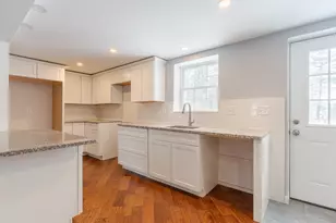 33 Linden St, Rochester, NH 03867 - Photo 2