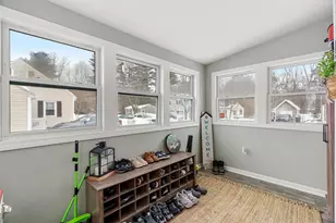 63 Tampa St, Nashua, NH 03064 - Photo 8