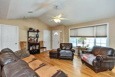 57 Baldwin Street, Nashua, NH 03064 - Photo 10