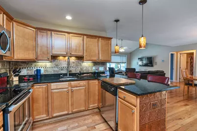 57 Baldwin Street, Nashua, NH 03064 - Photo 4