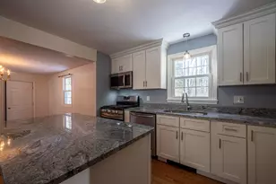 31 Tami Ln, Epping, NH 03042 - Photo 4