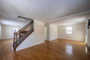 31 Tami Ln, Epping, NH 03042 - Photo 8