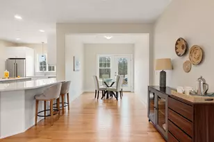 65 Driftwood Cir, Sandown, NH 03873 - Photo 12
