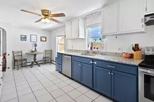 7 Benning St, Salem, NH 03079 - Photo 12