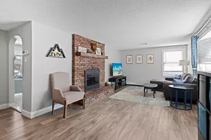 7 Benning St, Salem, NH 03079 - Photo 4