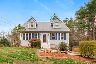 4 Merryfield Ln, Hampstead, NH 03826 - Photo 4