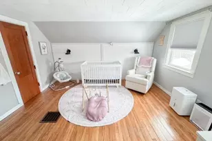 237 Pleasant St, Claremont, NH 03743 - Photo 14