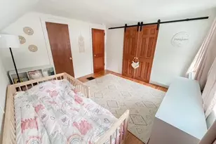 237 Pleasant St, Claremont, NH 03743 - Photo 12