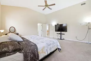 47 Drew Woods Dr, Derry, NH 03038 - Photo 22