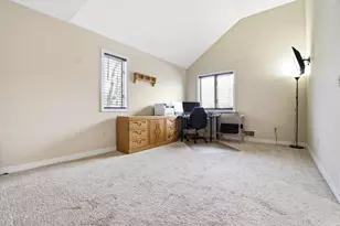 47 Drew Woods Dr, Derry, NH 03038 - Photo 22