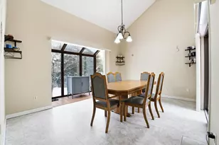 47 Drew Woods Dr, Derry, NH 03038 - Photo 10