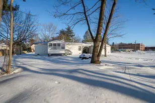 31 McElwain St, Merrimack, NH 03054 - Photo 4