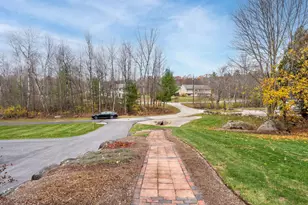 41 Golden Gate Dr, Hooksett, NH 03106 - Photo 36