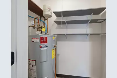 230 Eastern Avenue #101, Manchester, NH 03104 - Photo 16