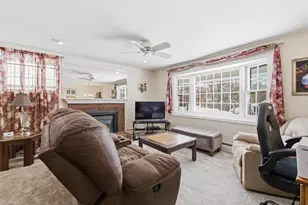 154 Westwood Dr, Nashua, NH 03062 - Photo 4