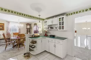 154 Westwood Dr, Nashua, NH 03062 - Photo 8