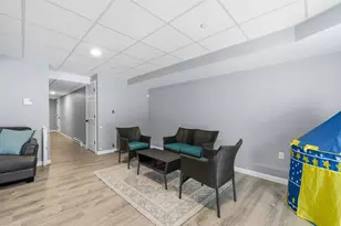 237 Woodview Way, Manchester, NH 03102 - Photo 36