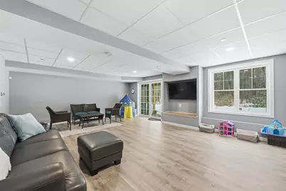 237 Woodview Way, Manchester, NH 03102 - Photo 40