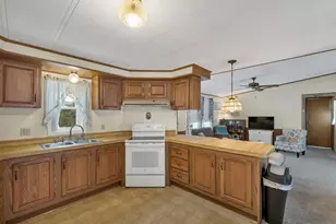 179 Donald Dr, Goffstown, NH 03045 - Photo 8