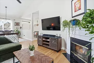 74 Old Stage Rd, Litchfield, NH 03052 - Photo 14