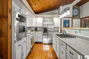 110 New Hampshire Dr, Webster, NH 03303 - Photo 14