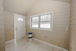 128 N Shore Rd, Derry, NH 03038 - Photo 32