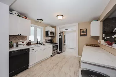 128 N Shore Road, Derry, NH 03038 - Photo 8
