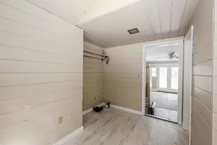 128 N Shore Rd, Derry, NH 03038 - Photo 32