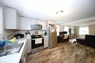 9 Lowell Ave, Dover, NH 03820 - Photo 8