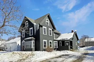 14 Lombard St, Colebrook, NH 03576 - Photo 2