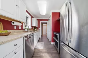 18 N Shore Rd, Derry, NH 03038 - Photo 12