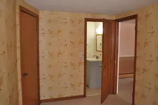 12 Oakdale Ave, Nashua, NH 03062 - Photo 8