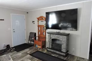 56 Third St, Barrington, NH 03825 - Photo 6