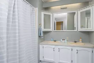 25 Village Dr, Raymond, NH 03077 - Photo 12